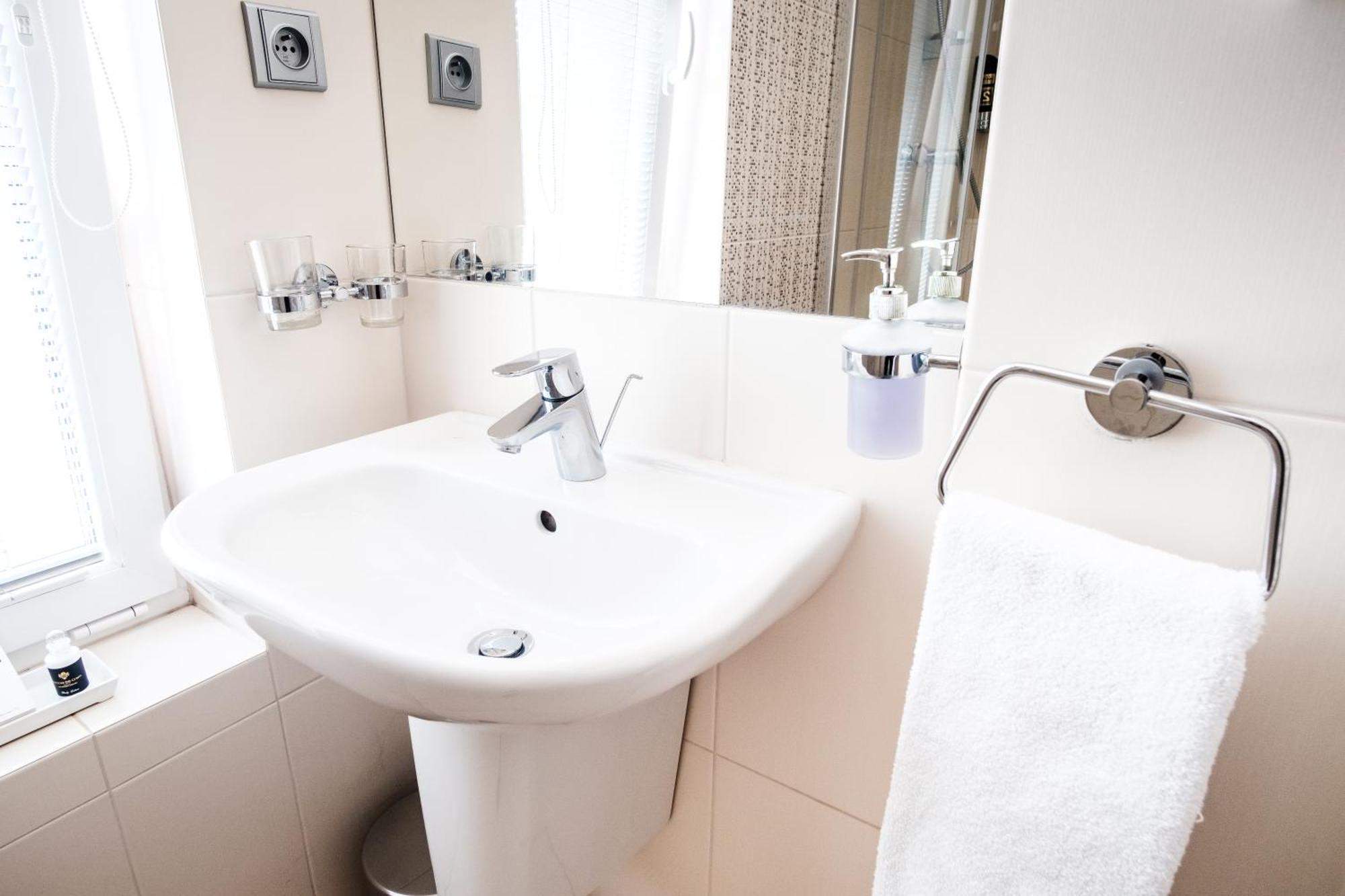 Hotel Deluxe With Free Wellness And Fitness Centrum Nitra Camera foto