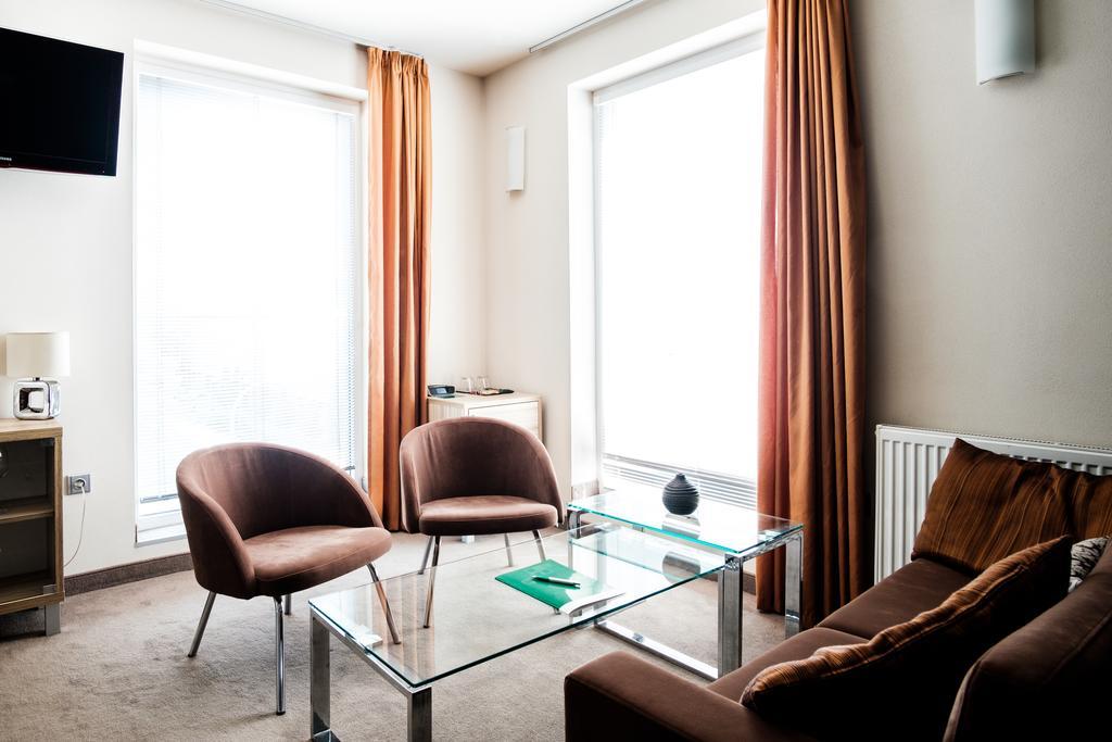Hotel Deluxe With Free Wellness And Fitness Centrum Nitra Esterno foto
