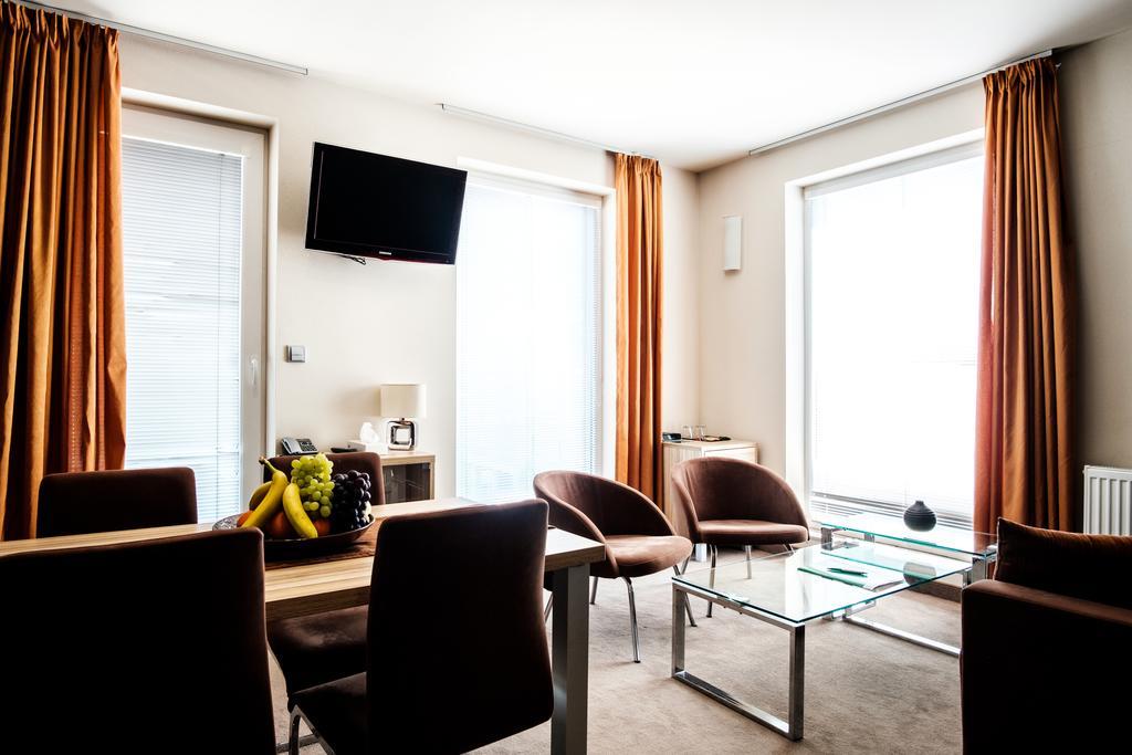 Hotel Deluxe With Free Wellness And Fitness Centrum Nitra Esterno foto