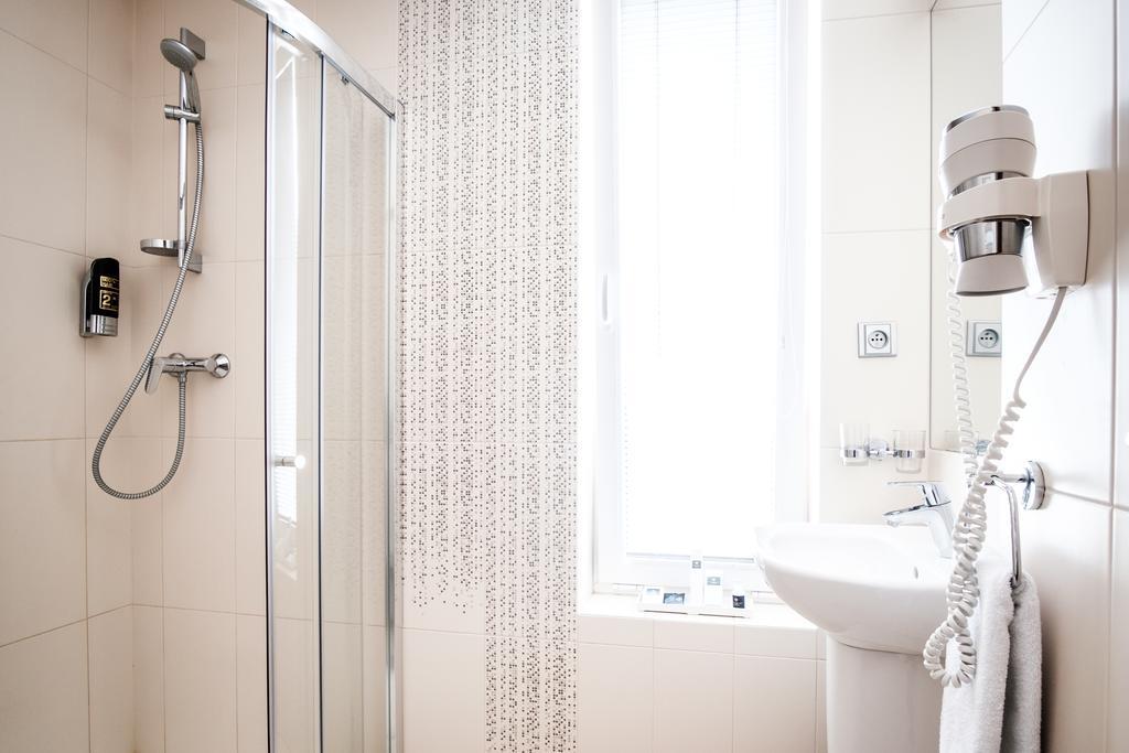 Hotel Deluxe With Free Wellness And Fitness Centrum Nitra Camera foto